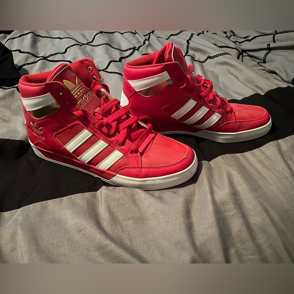 Adidas shoes - Picture 2 of 3